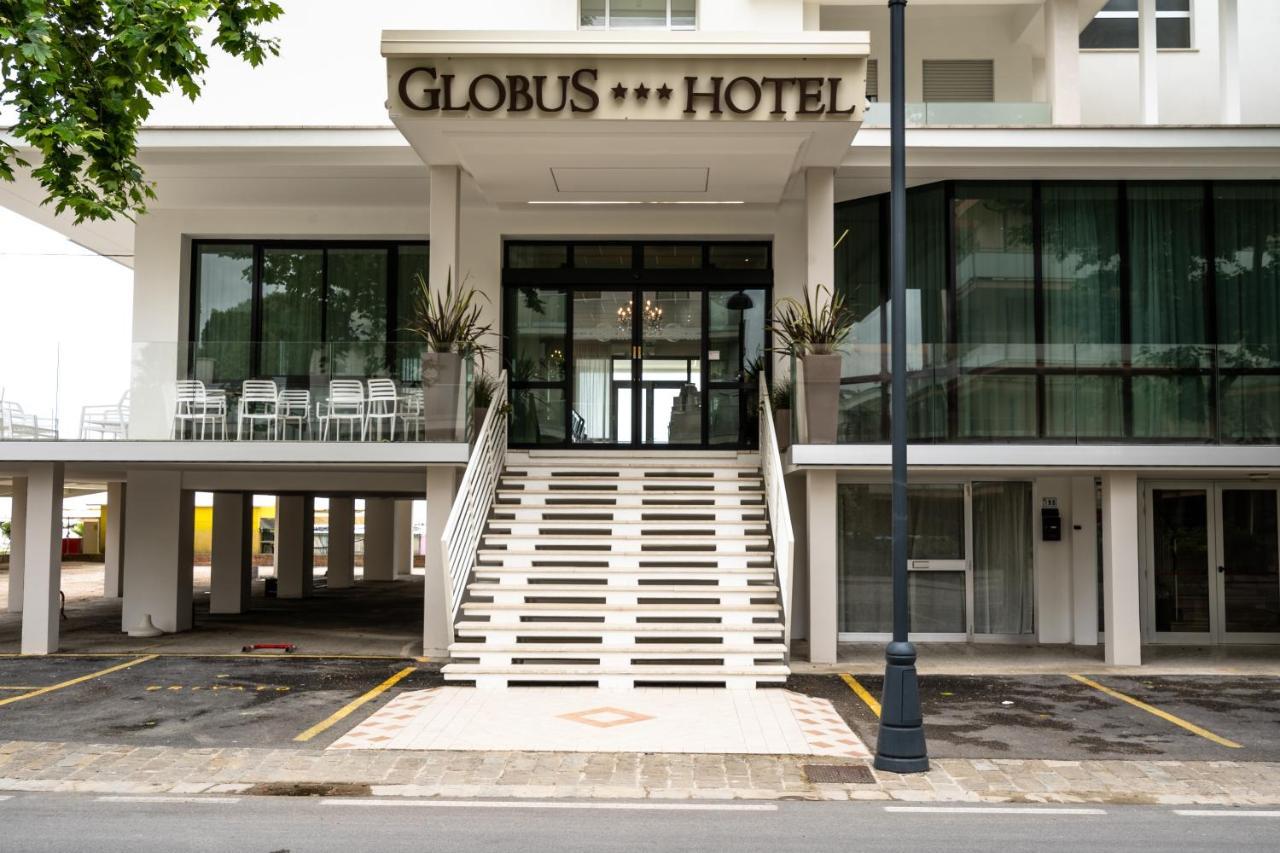 Hotel Globus Белариа-Игеа Марина Екстериор снимка